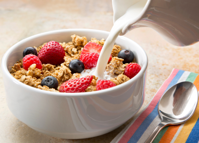 Children eat breakfast